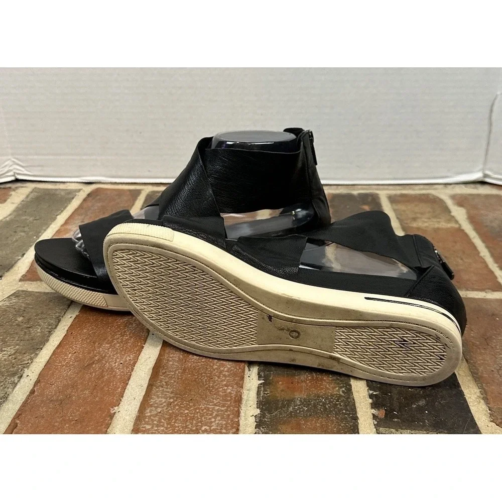 Eileen Fisher Sport Sandals Black Tumbled Leather Crisscross Straps Women's 9
